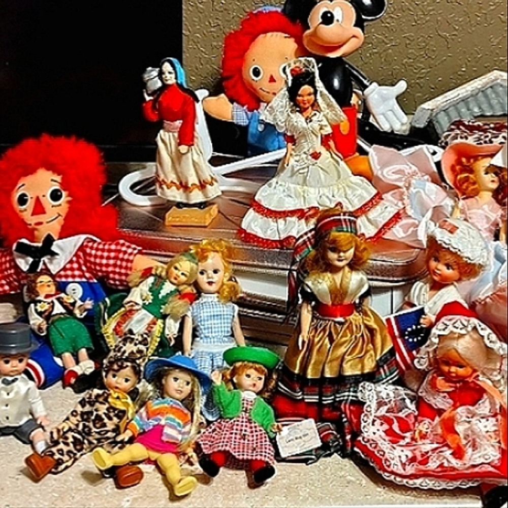 🪆🧚‍♀️VINTAGE/ ANTIQUE DOLL⚘️